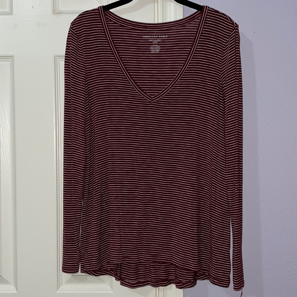 American Eagle soft and sexy. small long sleeves